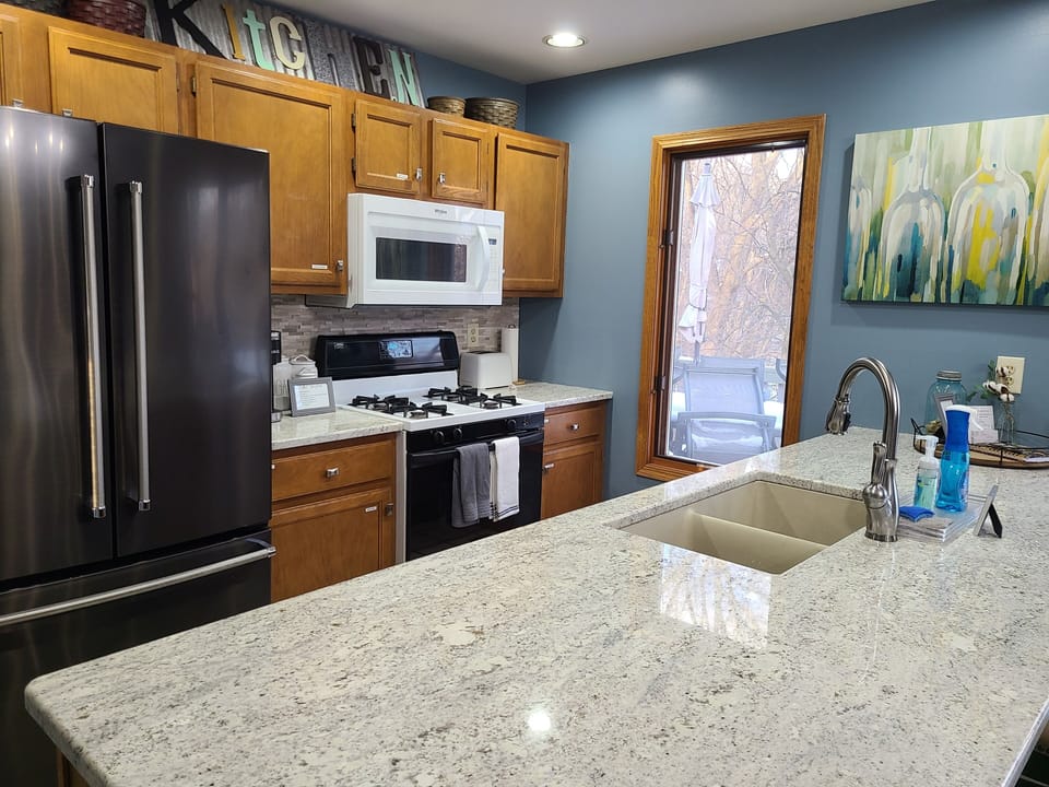 Full Kitchen