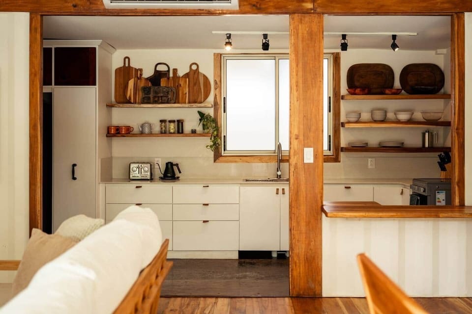 the kitcken is equipped with everything you may need