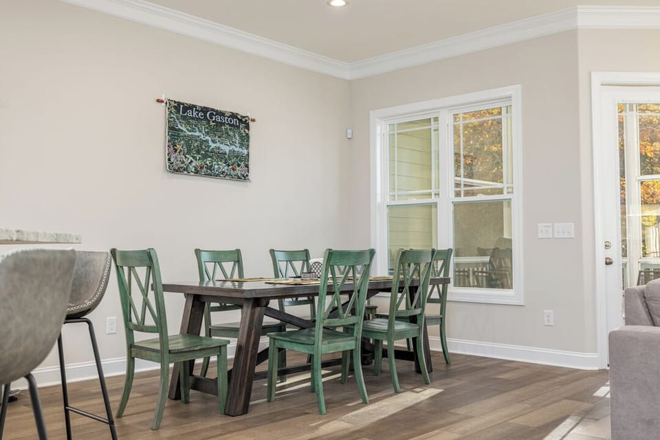 kitchen table with seating for 7