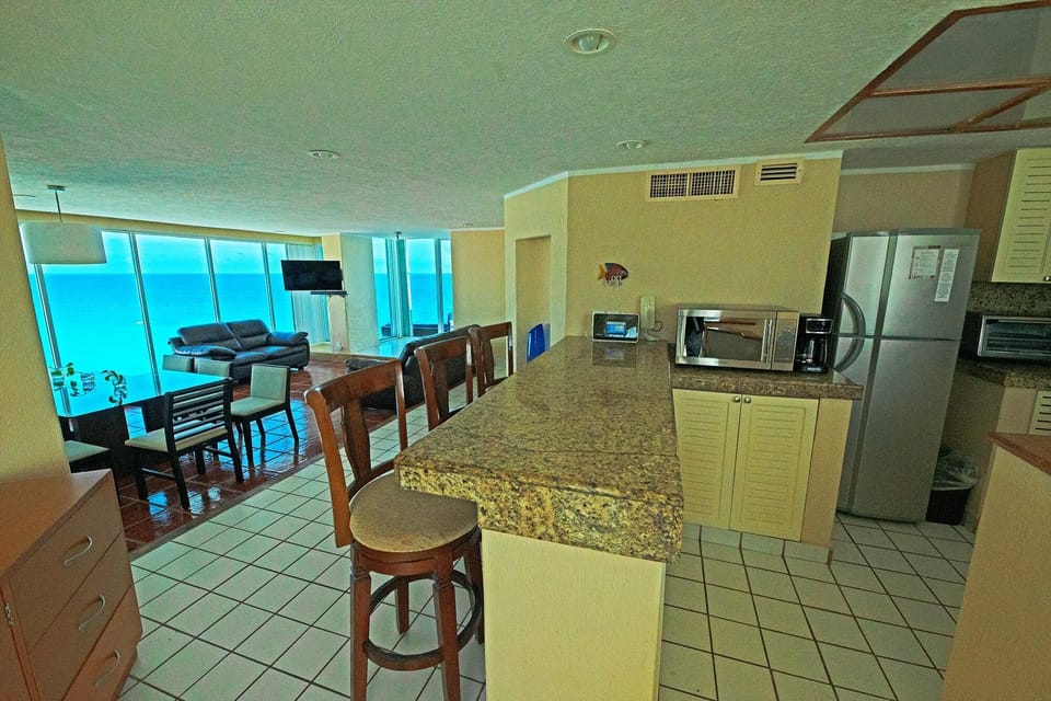 Penthouse 2 of 2 Kitchen - full size kitchen