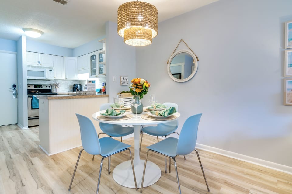 Dining Area | Free WiFi | Single-Story Unit
