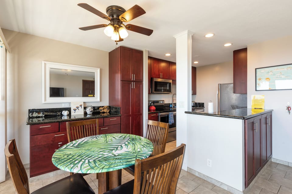This unit has an indoor and outdoor dining area