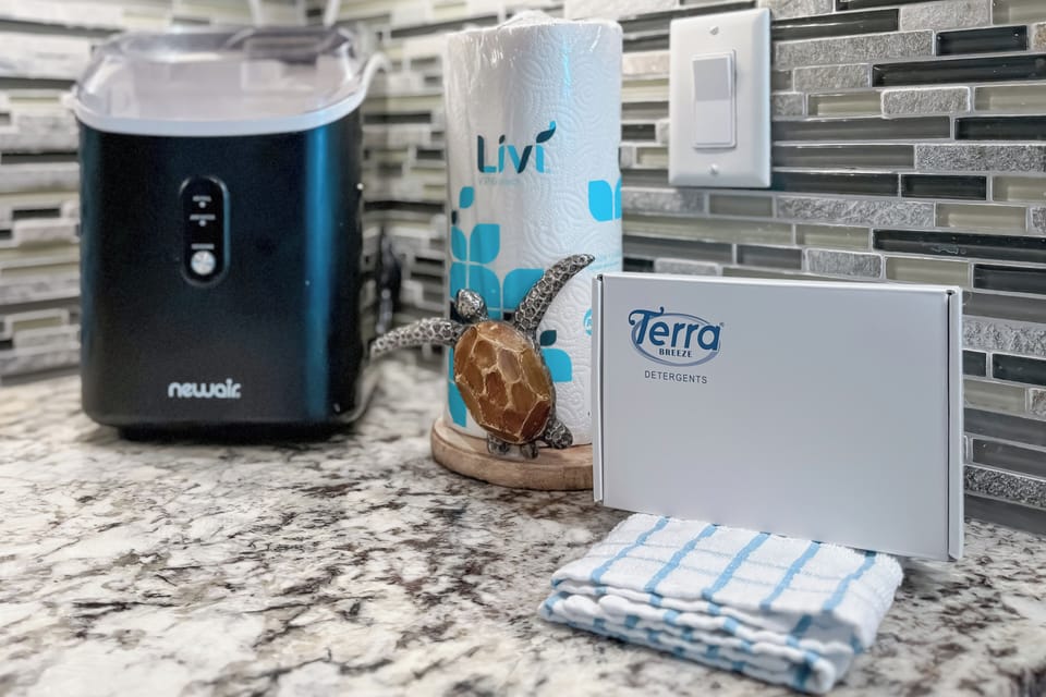 Kitchen amenities