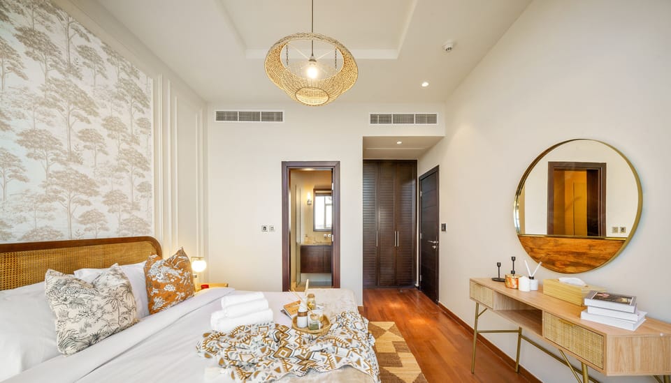 Luxury Apartment, Marina View | 3 bedrooms, in-room safe, free WiFi