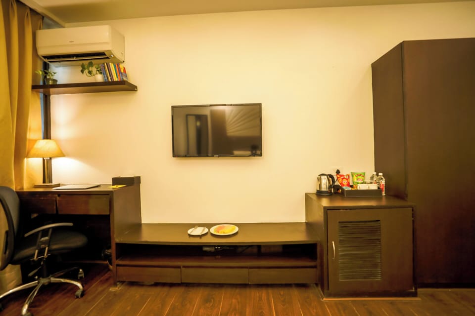 Deluxe Room with Free WiFi | Premium bedding, free WiFi, bed sheets
