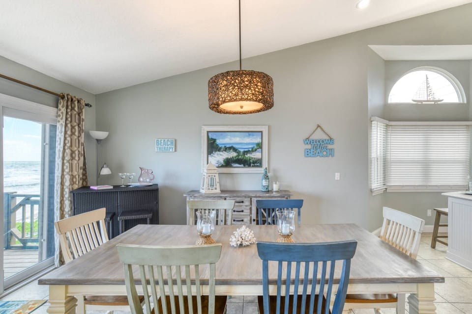 Gather around for delicious meals and great conversation.