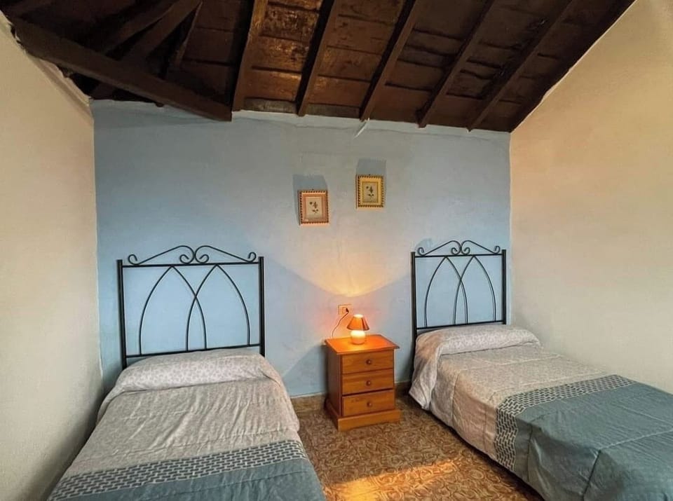 House, 2 Bedrooms, Smoking, Balcony | 2 bedrooms
