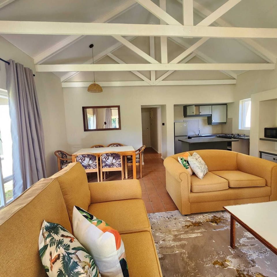 Luxury Chalet, Mountain View | Laptop workspace, iron/ironing board, free WiFi, bed sheets