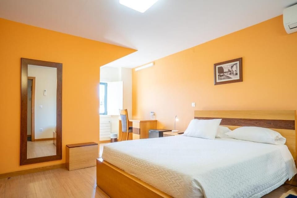 Double Room | In-room safe, desk, free WiFi