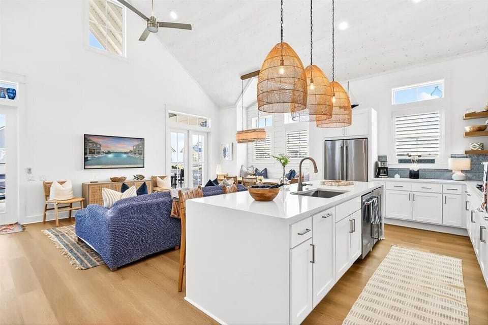 2nd Floor, Kitchen