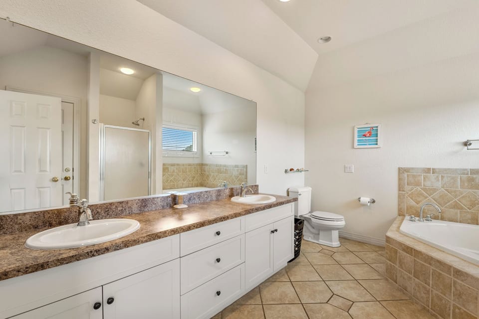 HK72: Ace By The Beach | Top Level Bedroom 4 Private Bath