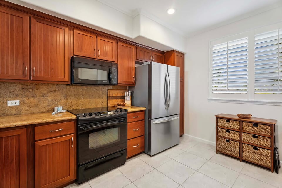 Fully stocked kitchen