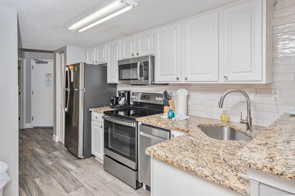 Fully Equipped Kitchen with Modern Appliances