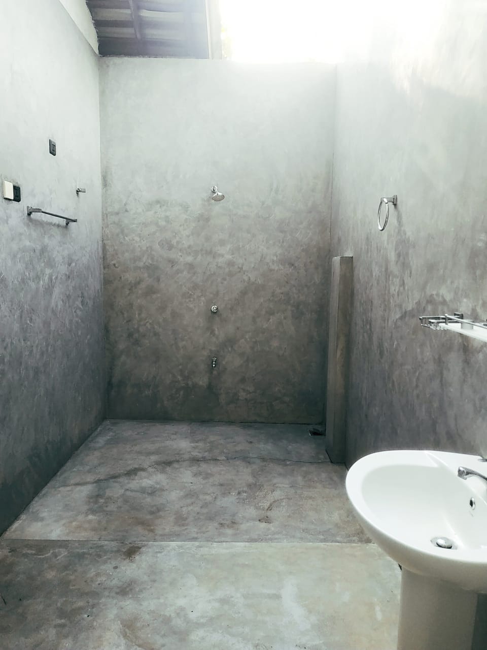 Family Villa, Balcony, Garden View | Bathroom | Shower, free toiletries, hair dryer, towels