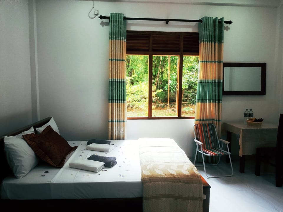 Deluxe Double Room, Balcony, Garden View | Desk, laptop workspace, soundproofing, free WiFi