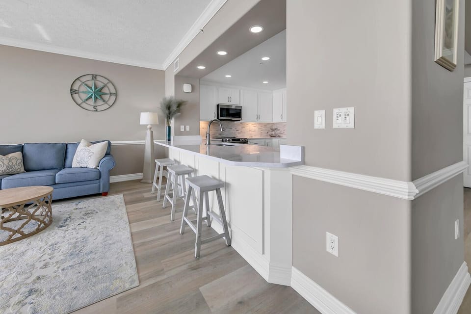 Eat-in bar seating