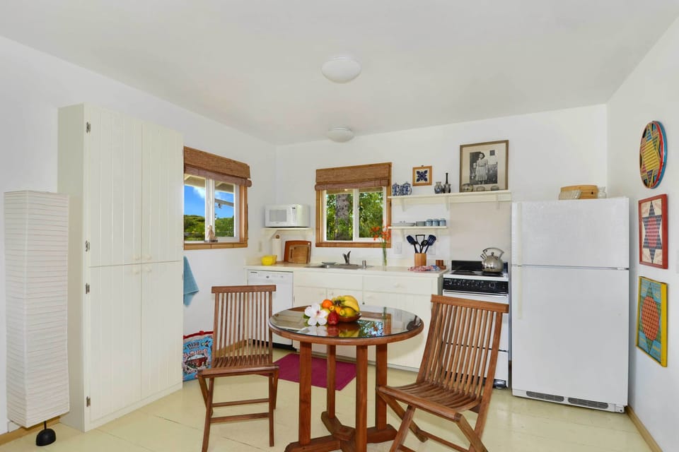 Kitchen / Dining