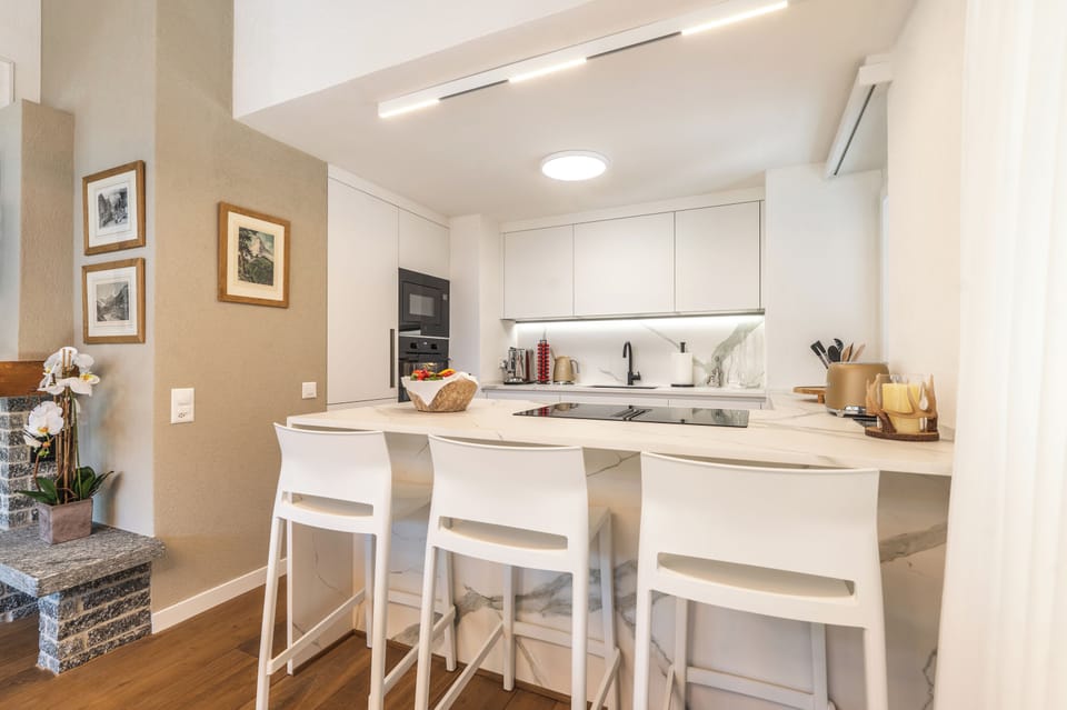 Luxury Condo, Mountain View | Private kitchen | Electric kettle, toaster