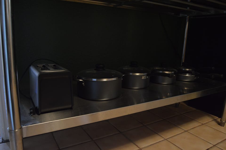 Kitchen. Stove/ Oven. Fridge/Freezer. Washer/ Dryer. Coffee. Toaster. Microwave