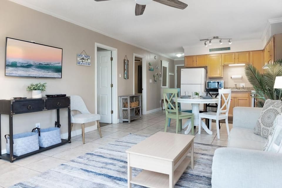 Condo, Multiple Beds (Moonlit Tides at Gentle Winds A4) | Living area