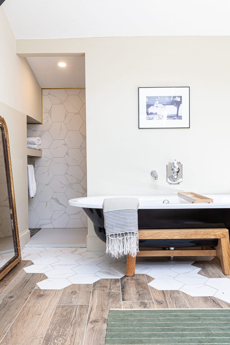 Double Room | Hypo-allergenic bedding, minibar, in-room safe, individually decorated