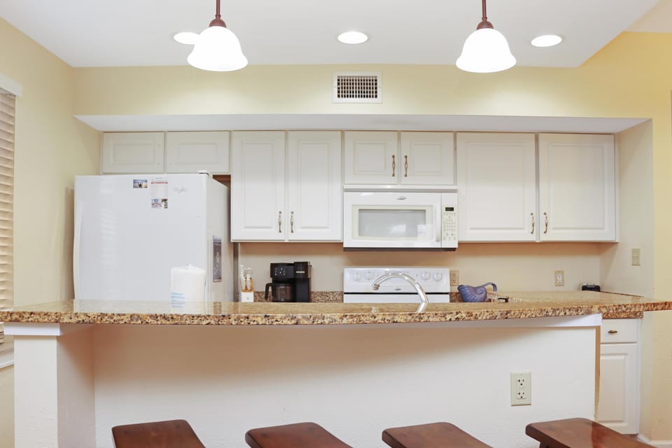 Condo, Multiple Beds (Club at Mexico Beach 2Q) | Private kitchen | Oven, toaster