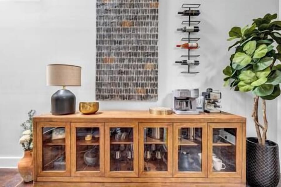 Fully stocked coffee / tea/ expresso bar. Cream and sugar included.