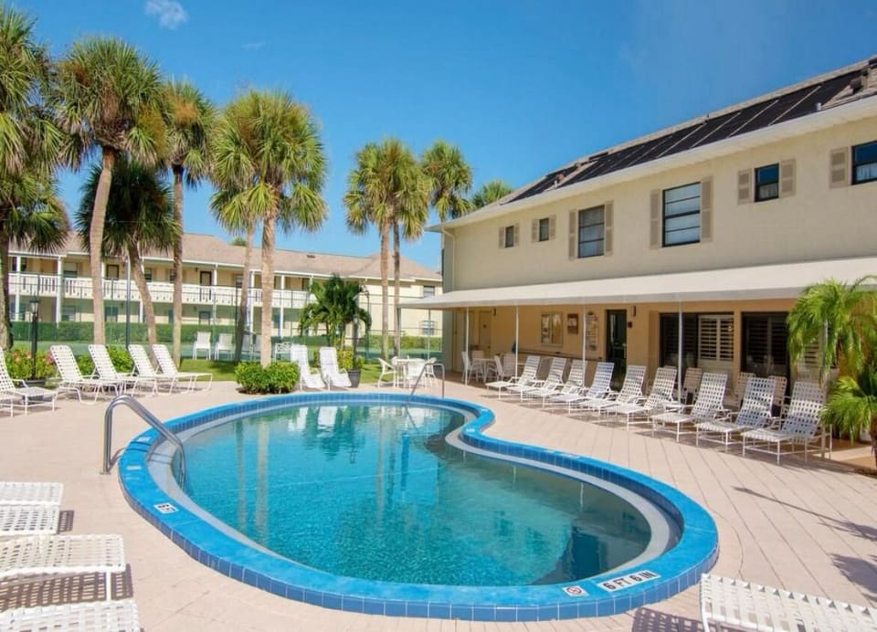 Community pool - heated in winter/ chilled in summer; Clubhouse for events