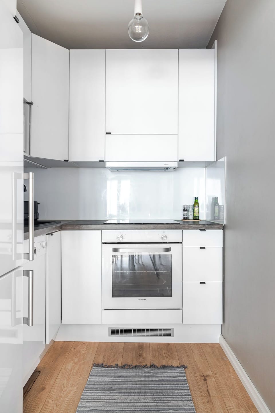 Comfort Apartment, City View | Private kitchen | Full-size fridge, microwave, oven, stovetop