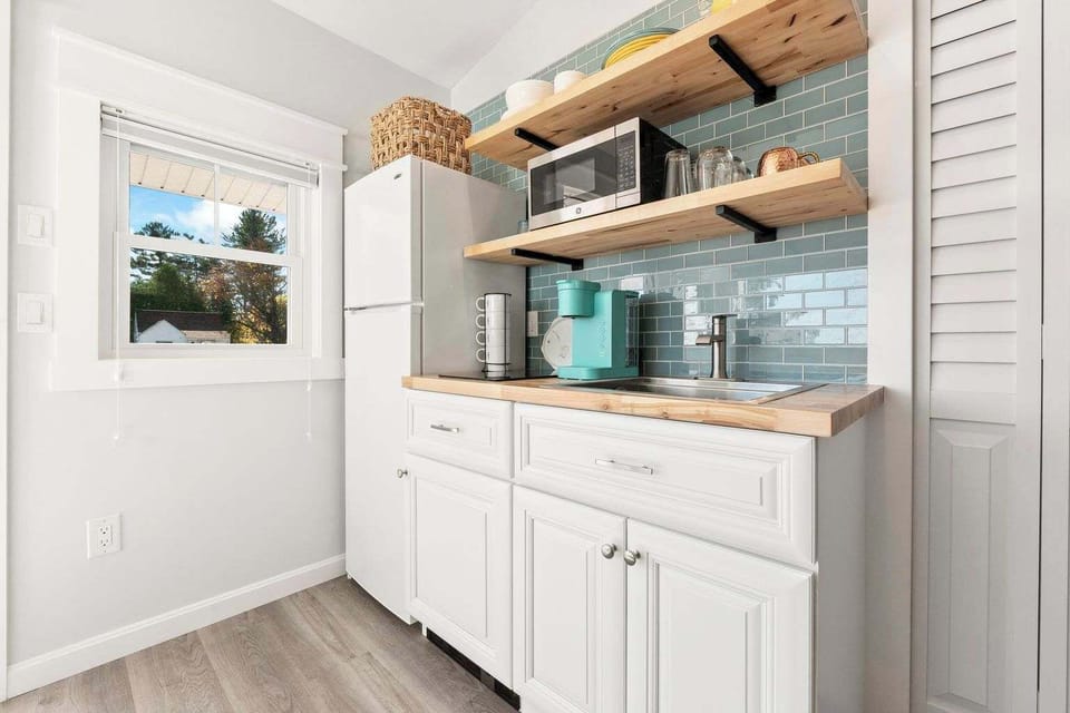  kitchen space