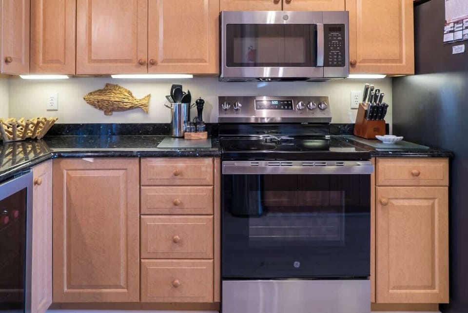 370 Ocean Ave-39