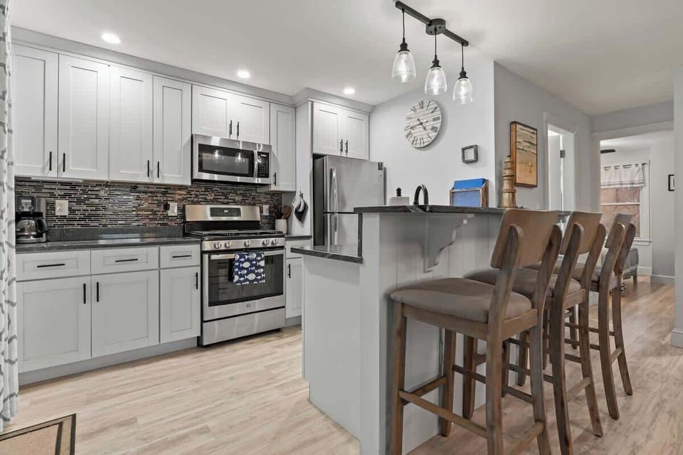 kitchen with bar