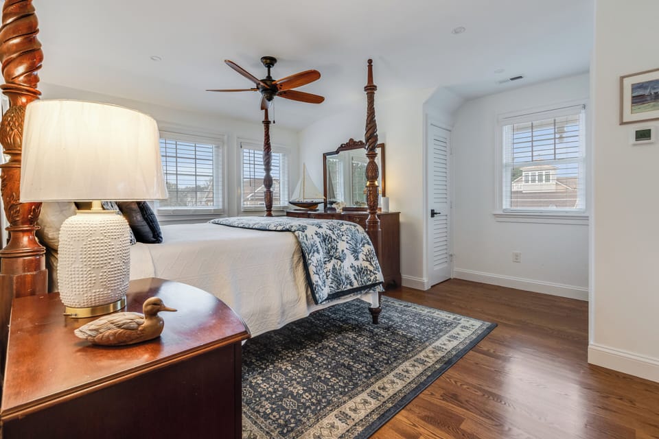 Comfort is key in this lovely home away from home!      