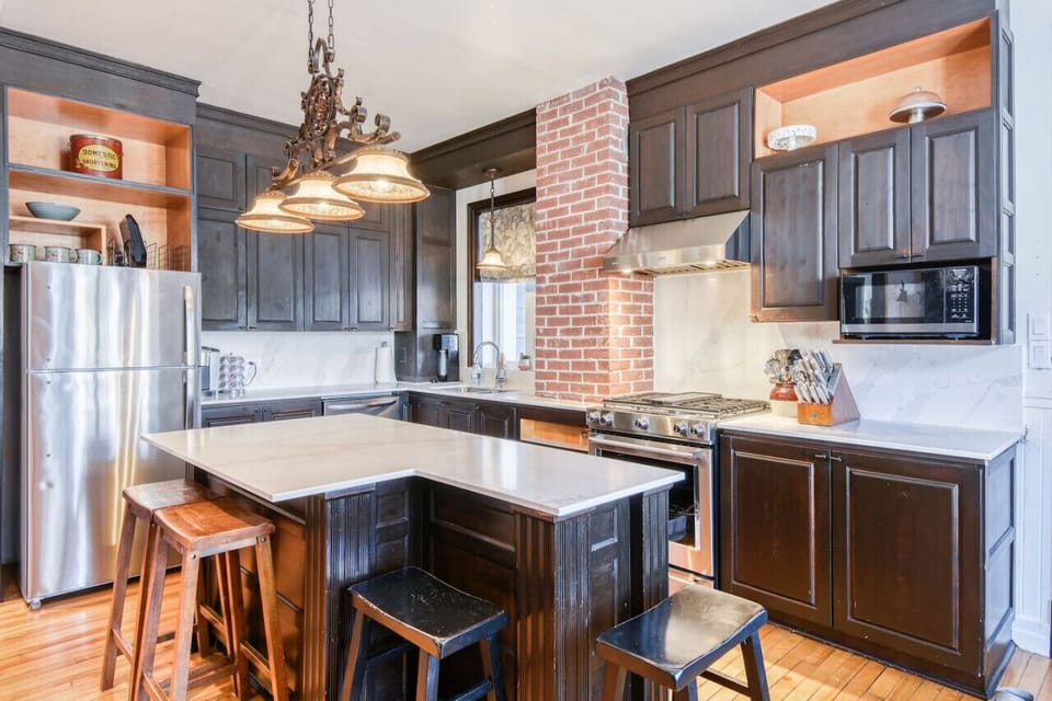 Full Kitchen