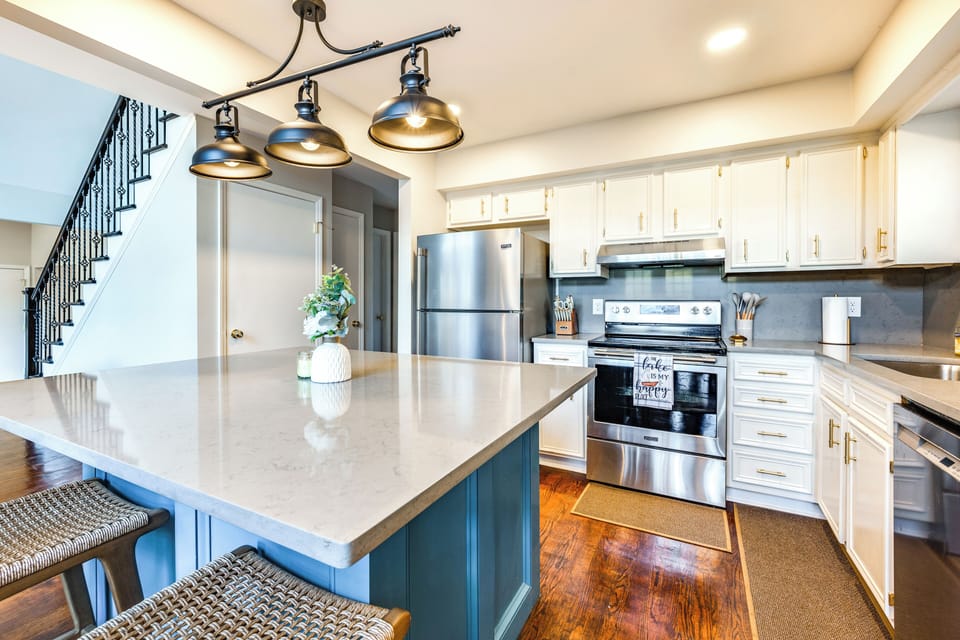 Kitchen | 1st Floor | Keurig | Toaster