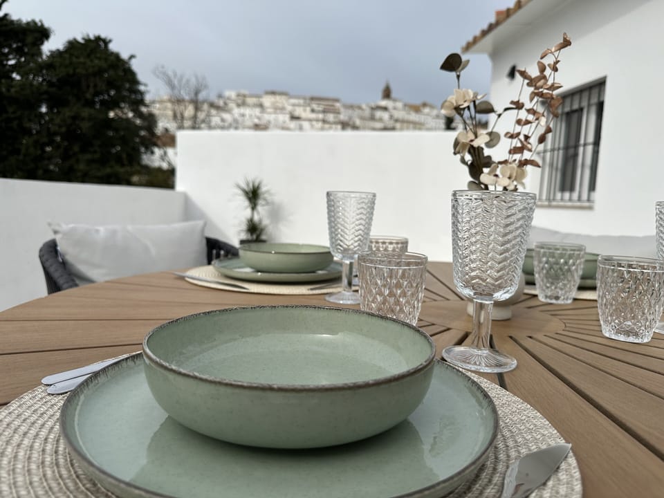 Patio,Bird's eye view,Dining area,City view