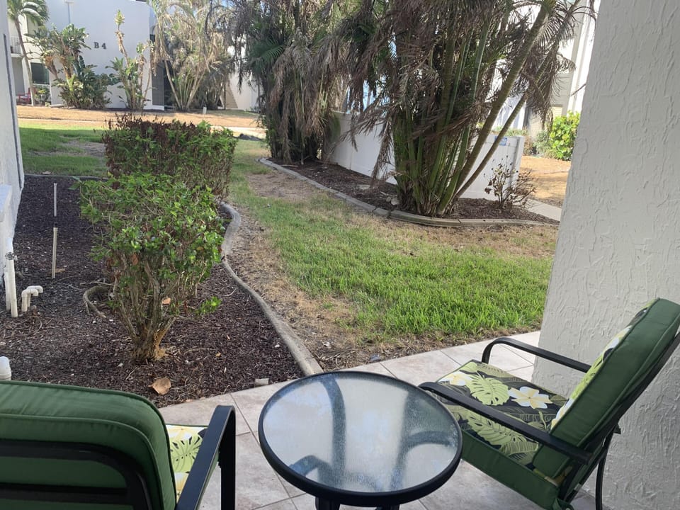 Gulf-Side Retreat – 2BR Ground-Floor Condo (1719)