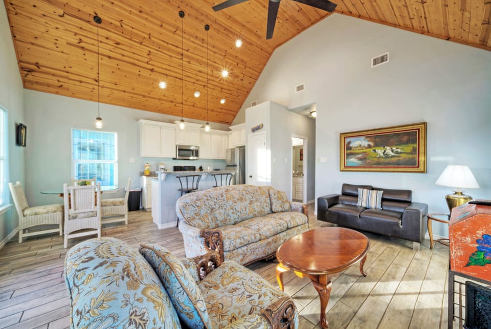 Charming details in the furniture.