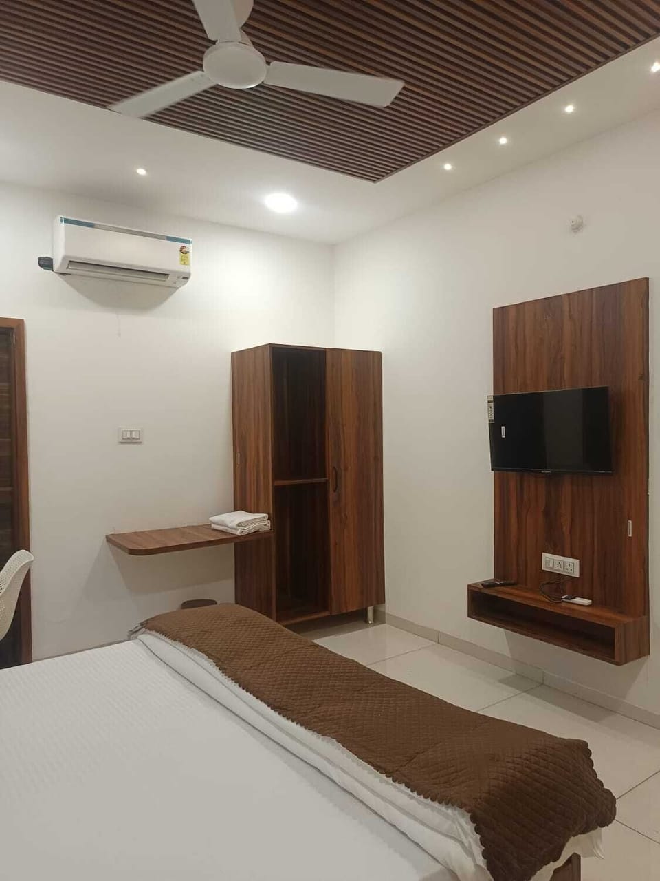 Basic Double Room
