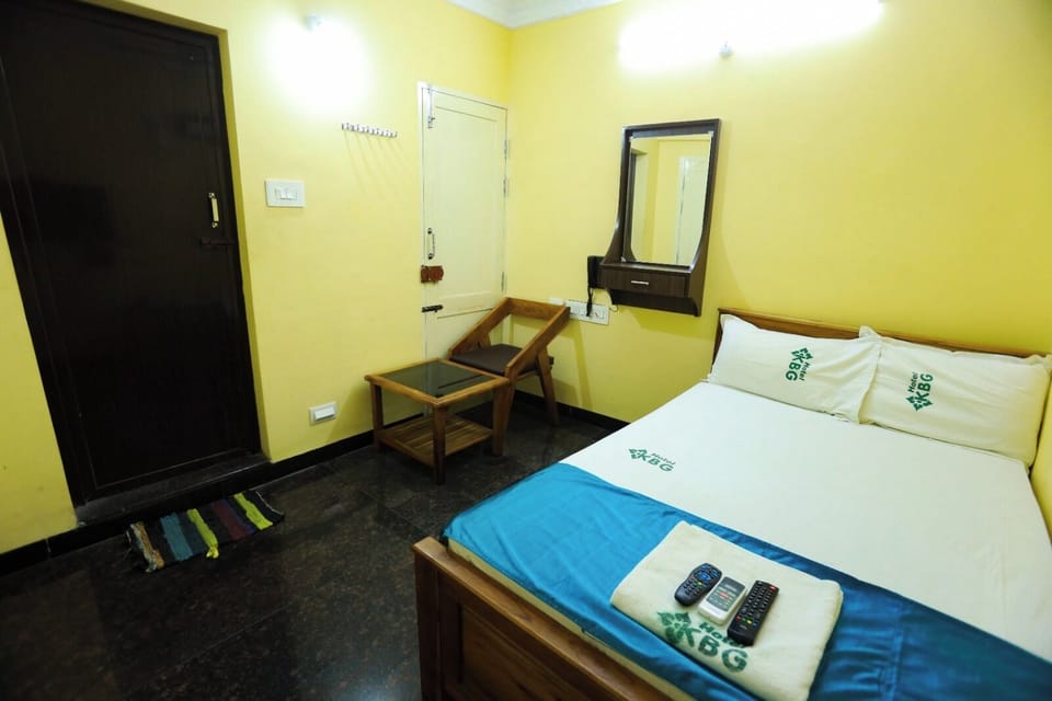 Standard Room, Air conditioning | Desk, free WiFi, bed sheets