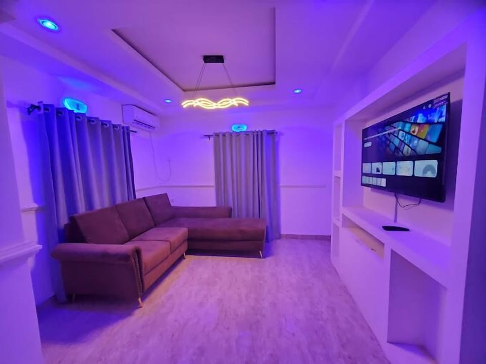 Luxury Apartment, Balcony, City View | Living area