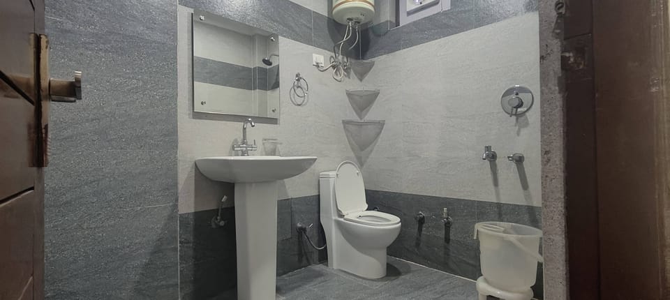Standard Room | Free WiFi
