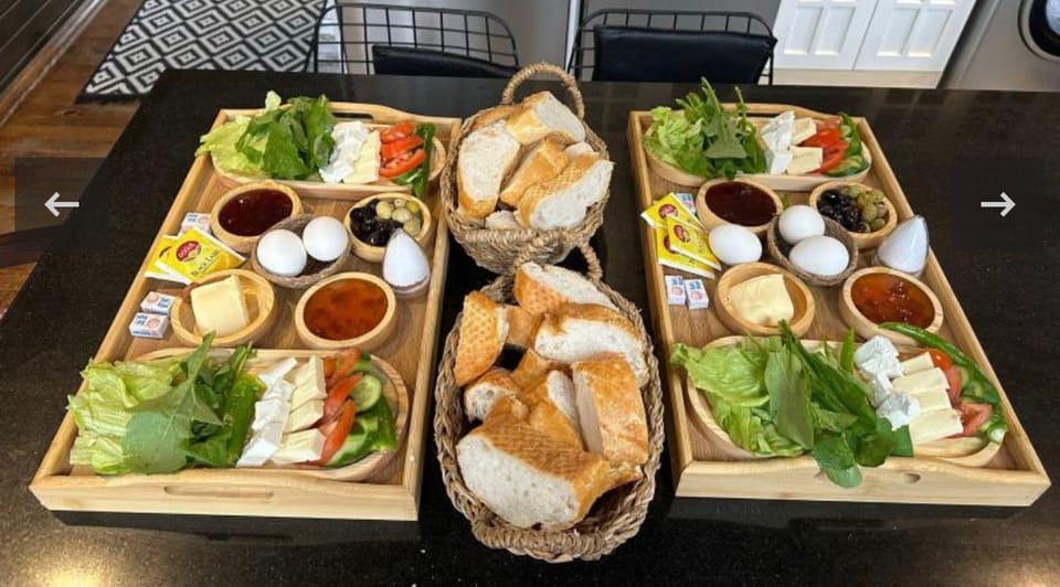 Daily local cuisine breakfast (TRY 500 per person)