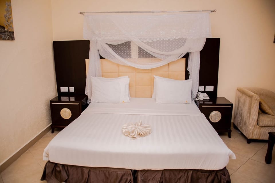 Deluxe Double or Twin Room, Balcony, Sea View | Desk, laptop workspace, free WiFi