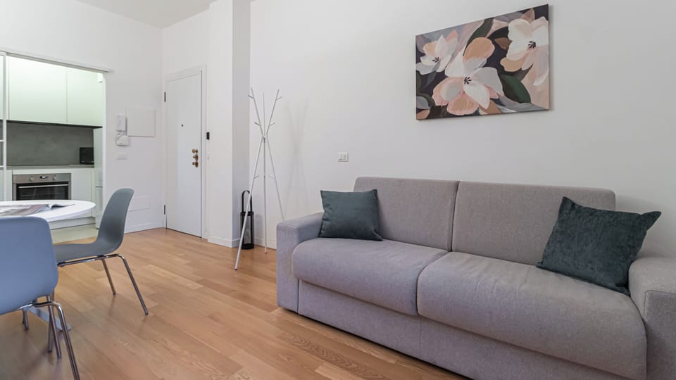 Apartment (1 Bedroom) | Interior