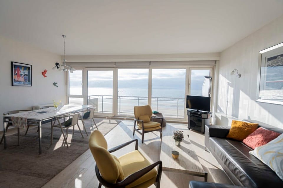 House | 2 bedrooms, desk, Internet