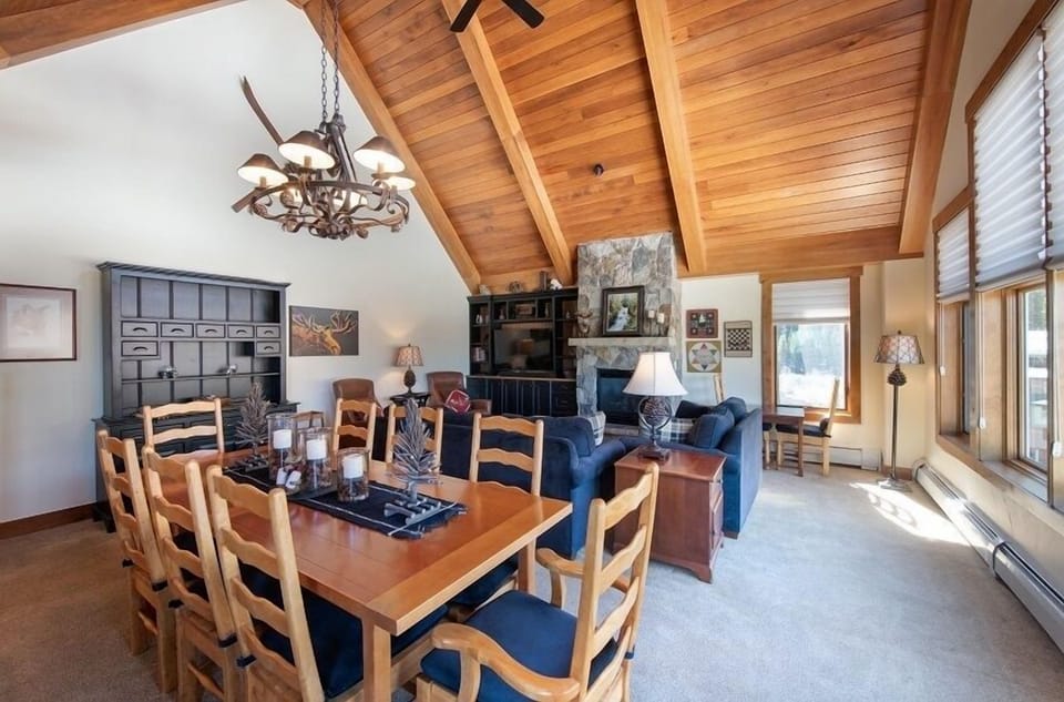 Condo, 3 Bedrooms | Dining