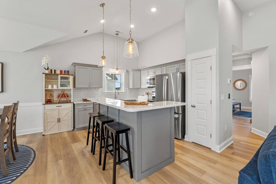 WR449: Juniper Hill | Top Level Kitchen