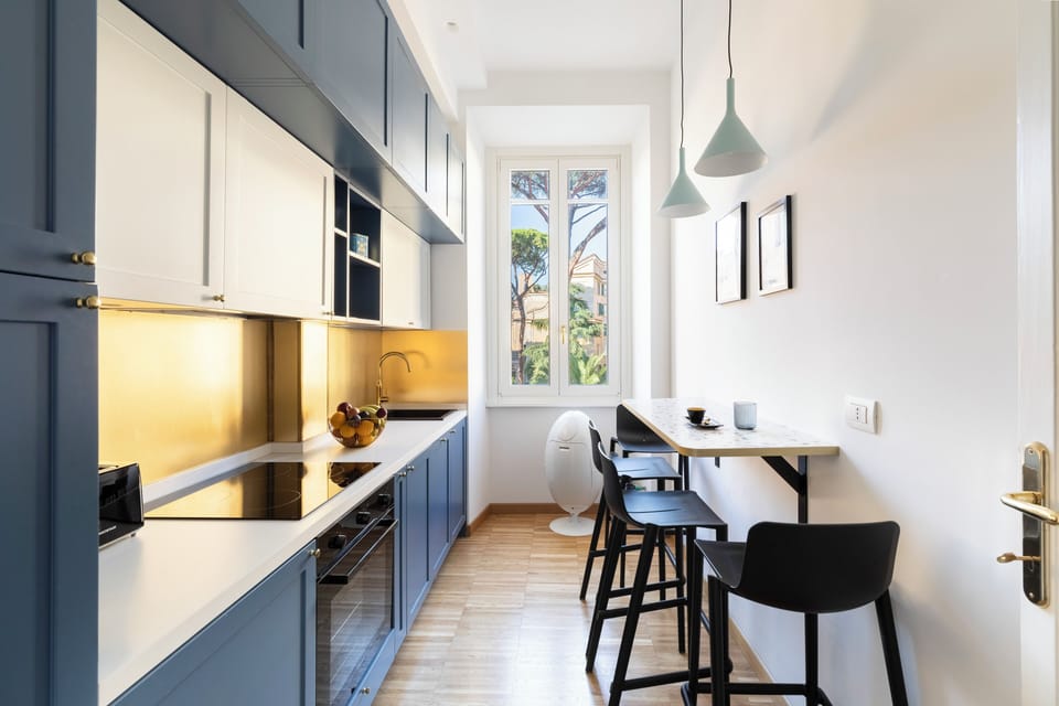 Apartment | Private kitchen | Fridge, microwave, oven, stovetop