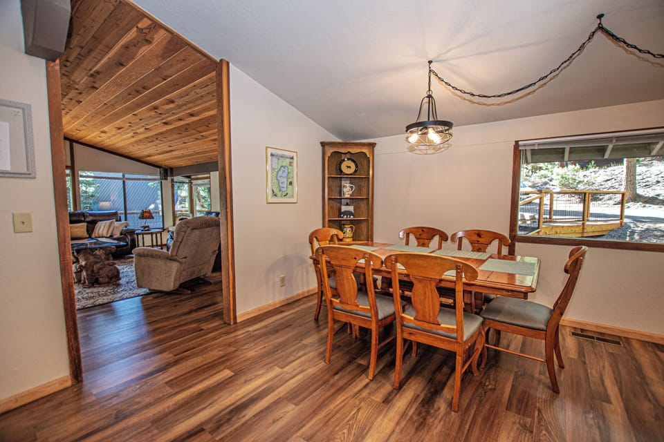 Casa Pasquale - Dining Area and Living Area